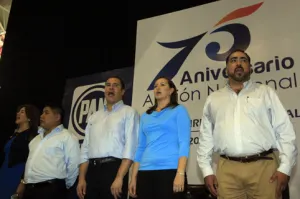 Excluyen de festejo panista al ala crítica de El Yunque