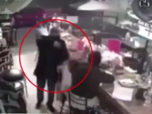 Encañonan a niña y así asaltan cafetería en Cuautitlán