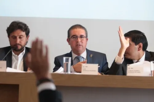 Diputados de la LX Legislatura proponen adoptar el programa vial 1×1