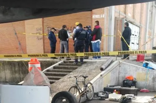 Encuentran cuerpo de mujer en el mercado municipal de Tepeaca