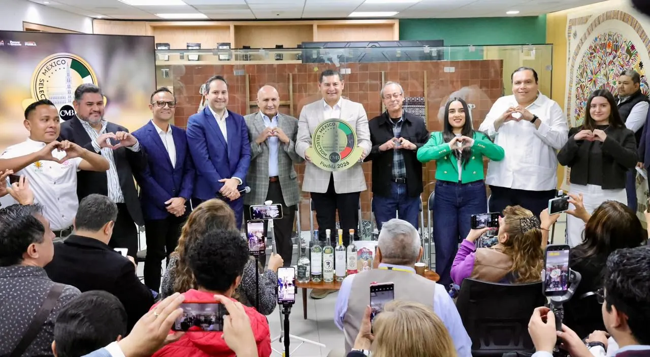 México Selection by CMB
