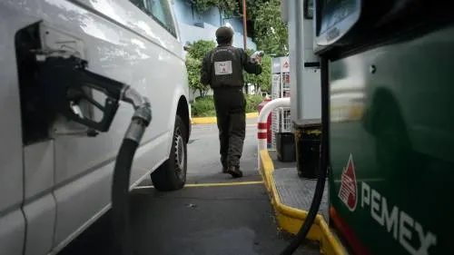 Hacienda reduce estímulo fiscal de la gasolina Magna a su nivel más bajo del 2018