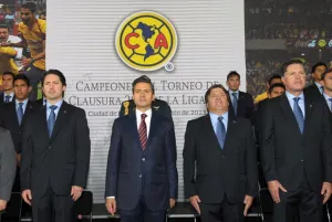 América deja su huella en Los Pinos