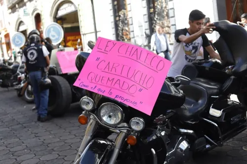 Motociclistas exigen a Islas Maldonado que no los califique como delincuentes