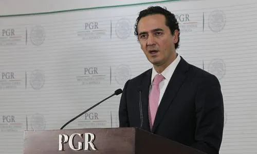 PAN denuncia por espionaje a Elías Beltrán