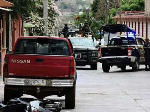 Indagan balazos durante mitin político en Guerrero