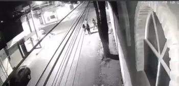 Queda grabado en video asalto a dos mujeres en colonia San Ramón
