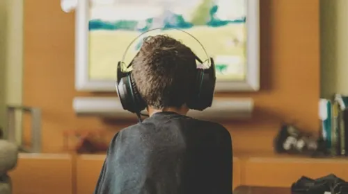 Videojuegos no causan violencia; la clave, controlar emociones: experto