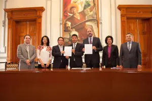 Ayuntamiento de Puebla recibe certificación crediticia ”AA-” por parte de Fitch Ratings