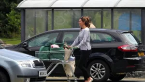 Captan a Kate Middleton luego de dar a luz
