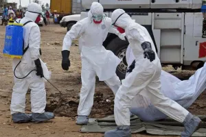 Sierra Leona inicia etapa de confinamientos para erradicar ébola