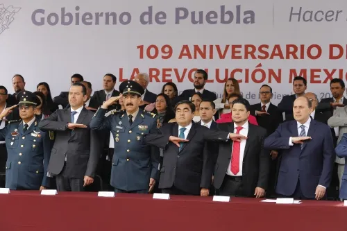 Encabeza Barbosa Huerta ceremonia por el 109 aniversario de la Revolución Mexicana