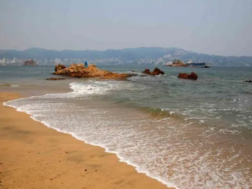 Hoteles de Zihuatanejo al 6% pese a semáforo en rojo