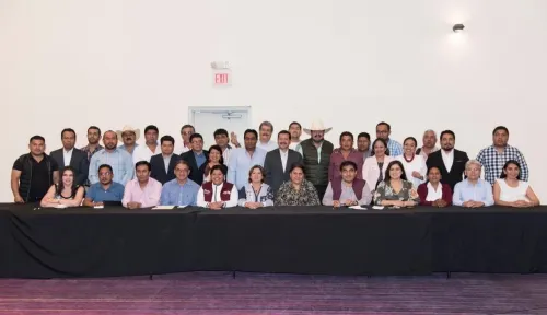 Barbosa pide a ediles de Puebla hacer gobiernos con “identidad y apegados a la 4T”