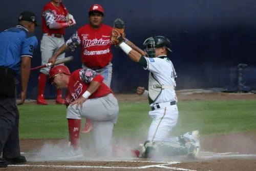 Pericos arrancará playoffs contra Diablos