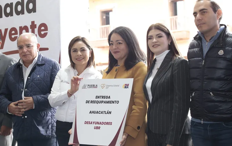 La presidenta honoraria del Patronato del SEDIF, Gaby Bonilla, encabezó la “Jornada Incluyente” en Zacatlán