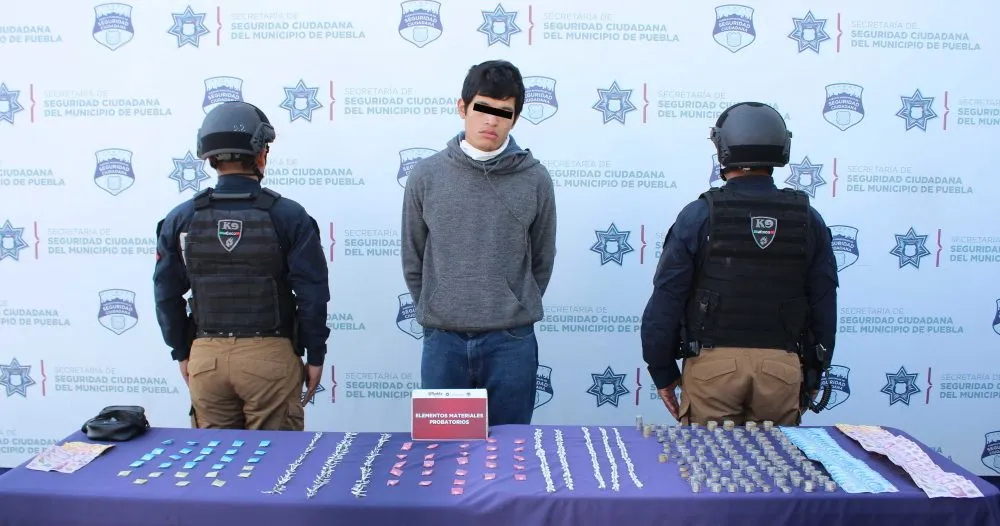 Detuvo SSC de Puebla a pareja en posesión de alrededor de 500 dosis de posible droga