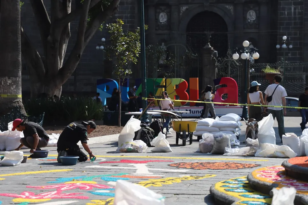 Alfombra Monumental Zocalo Pue Dia De Muertos