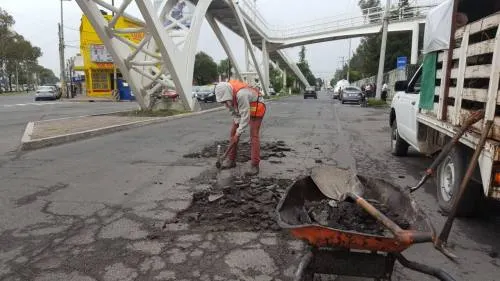 Brigadas de Bachetón 3.0 se movilizan por la Ciudad para reparar la cinta asfáltica