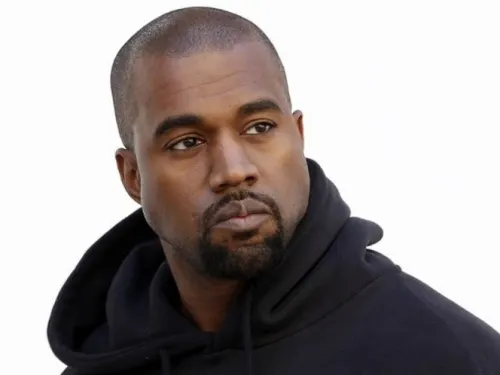 Rapero Kanye West pagará la educación de hija de Floyd