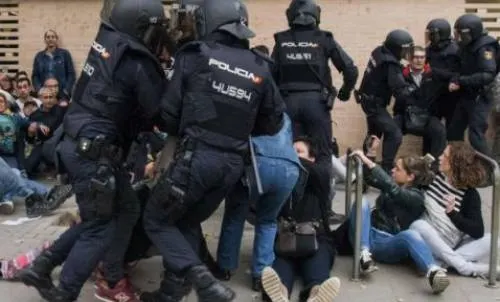 Gobierno de España lamenta heridos en Cataluña pero cree que cifra no es real