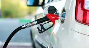Fijan costo de gasolina en Puebla: $15.85 pesos por litro y $17.62 la premium