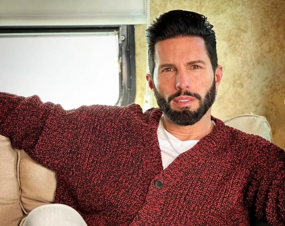 Poncho de Nigris critica duramente a Ricardo Peralta en "La Casa de los Famosos México"