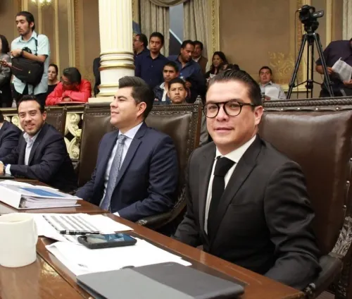 Tres Morenovallistas buscan la reelección como diputados de la mano de Morena