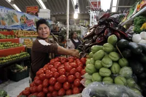 Bajan precios al consumidor, 0.09% en enero: INEGI