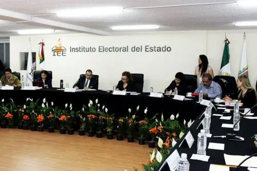 205 ciudadanos van por uno de los tres espacios que se renovarán en el Consejo General del IEE