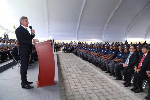 Se graduaron 80 cadetes y 25 elementos con maestría en Seguridad Pública