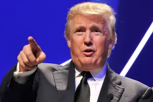 Lidera Trump preferencias republicanas pese a polémica