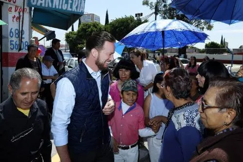 La transformación y el progreso llegan a Lomas de Castillotla con más vialidades pavimentadas