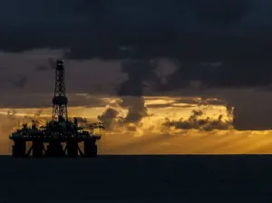 Hacienda compra cobertura petrolera por 19 mmdp
