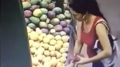Mujer regresa dinero que robó a niño en Apatzingán