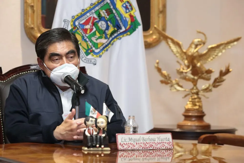 Gobierno va contra empresas factureras que saquearon al Estado 