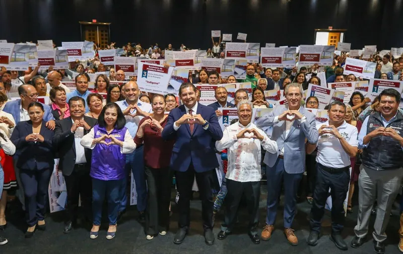 armenta-entrega-mobiliario-aulas-didacticas