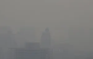 Alerta máxima histórica en Pekín por contaminación ambiental