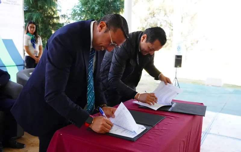 Juan Manuel Alonso firma convenio de colaboración con el ITSSMT