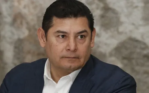 Otros 2 Diputados Honoris Causa (Museo del Terror)