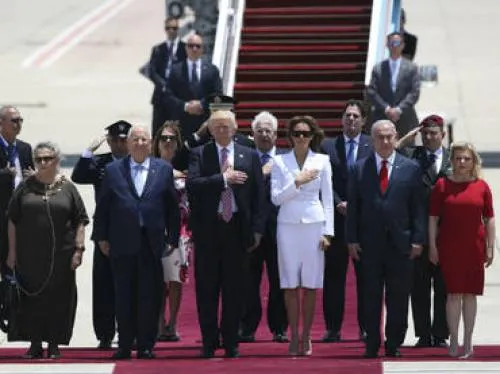 Donald Trump llega a Tel Aviv para su primera visita a Israel