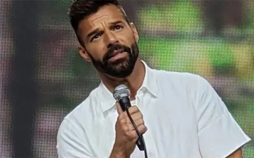 Ricky Martin apoya protestas y espera que Chile provoque “efecto dominó”
