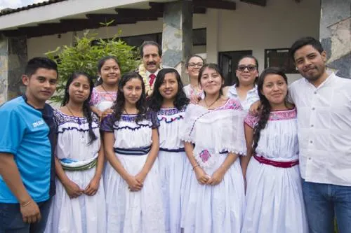 Combinar la cultura ancestral con tecnologías actuales para impulsar economía de pueblos indígenas