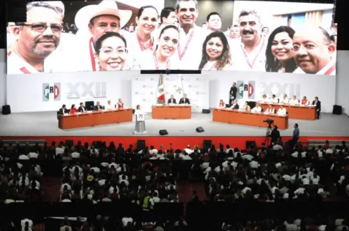 Ochoa Reza inaugura la 22 Asamblea Nacional del PRI