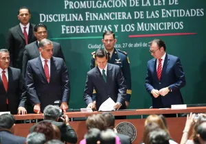 Promulga Peña Ley de Disciplina Financiera de las Entidades