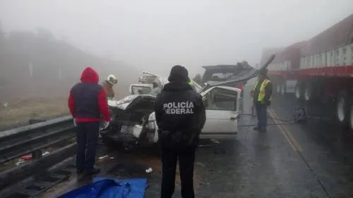 VIDEO: Choque por alcance entre camiones sobre la autopista Puebla-Orizaba dejo un muerto