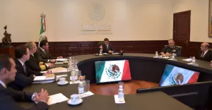 Ayotzinapa, prioridad para gobierno federal: Peña Nieto