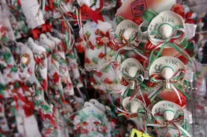 Comerciantes preven bajas ventas en mes patrio