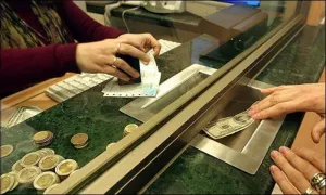Dólar sube 8 centavos; se cotiza en $16.13