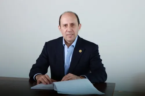 Pide Fernando Manzanilla reforzar medidas sanitarias ante avance de contagios por Covid-19